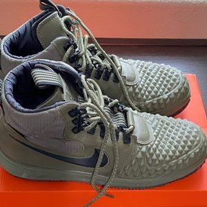 Nike Air Force 1 Duck Boots